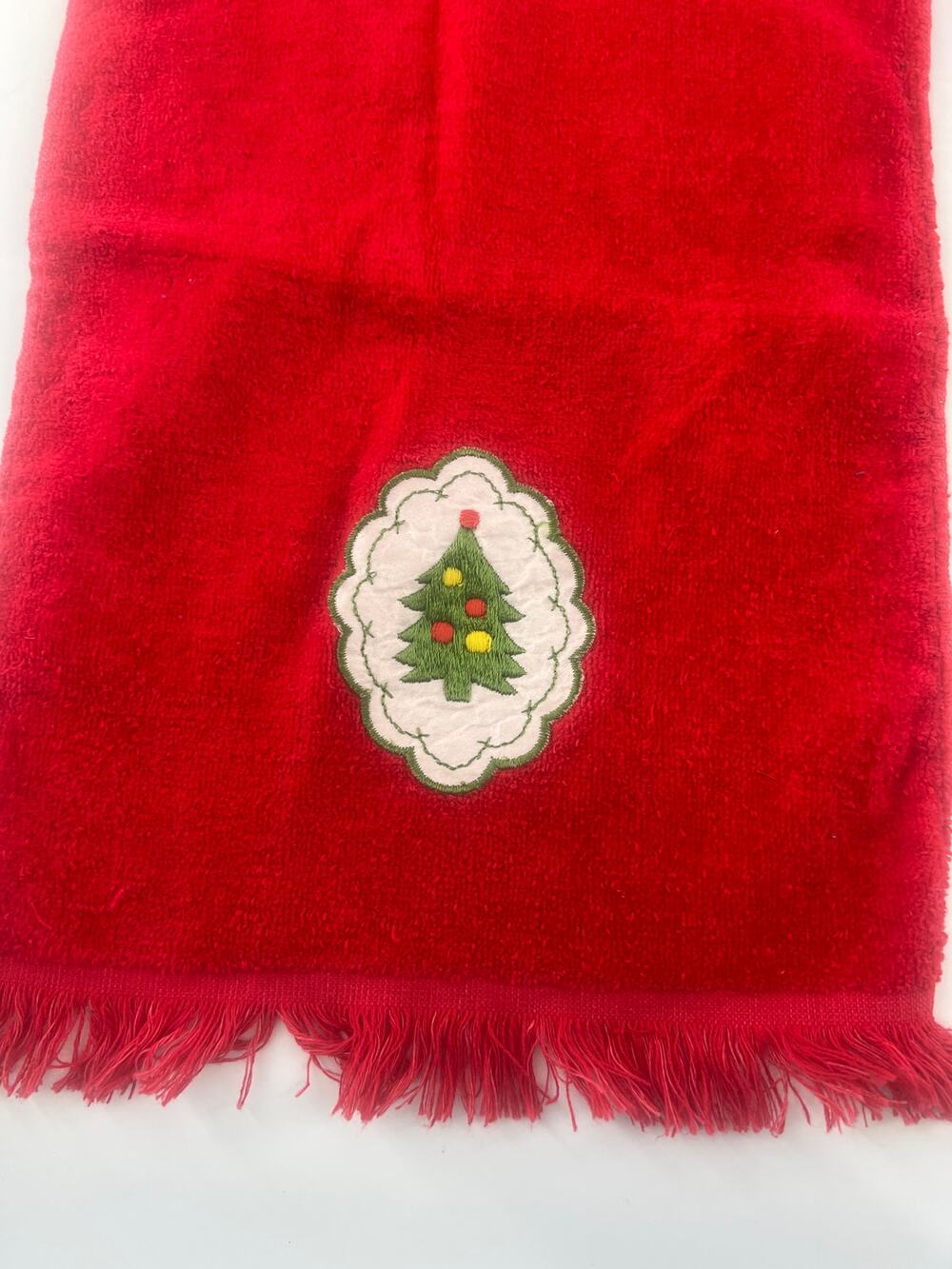 Vintage Cannon Christmas Hand Towels Red Candy Cane Holiday Tree Retro Bathroom